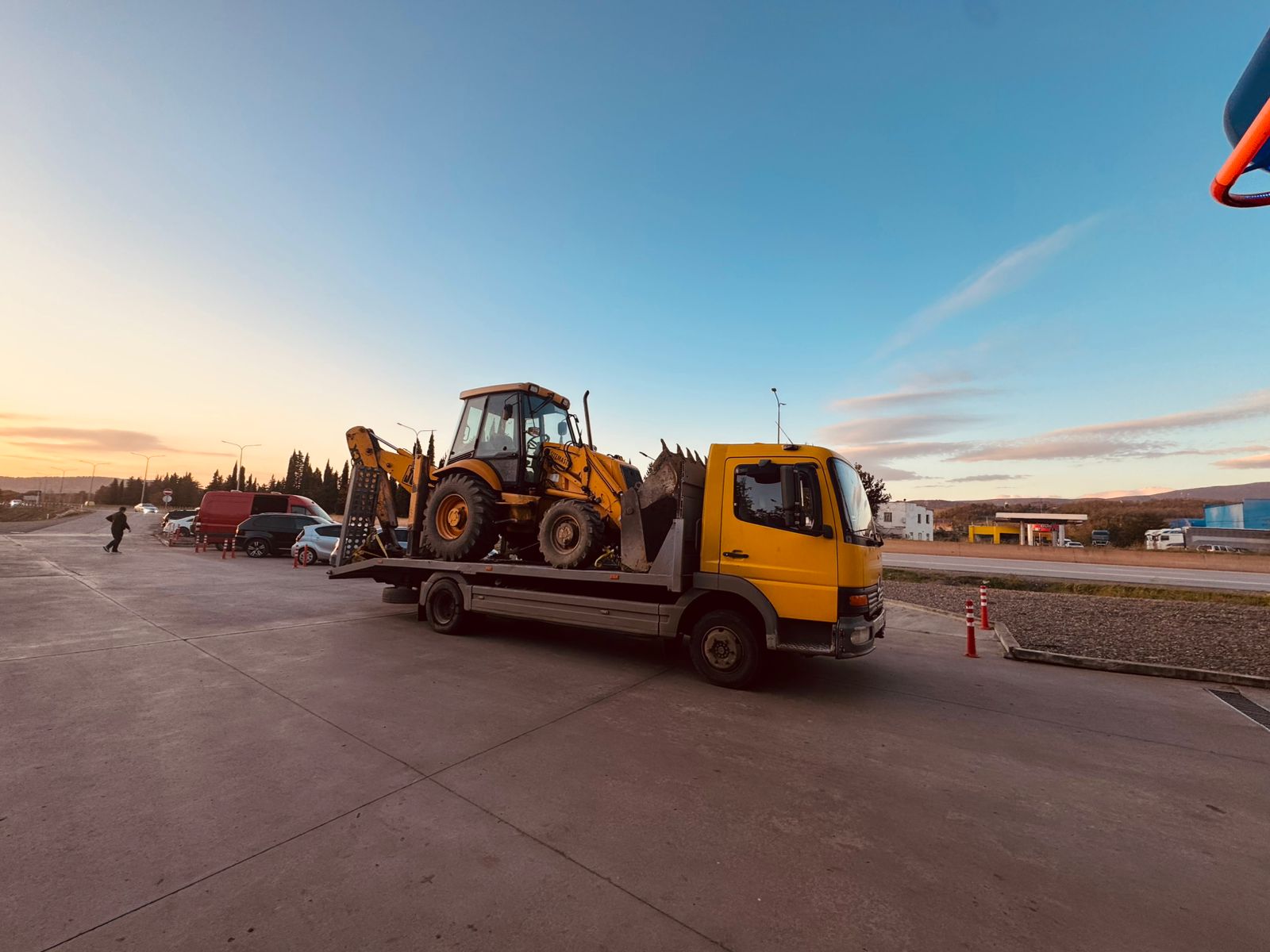 მძიმე ტვირთის ტრანსპორტირება